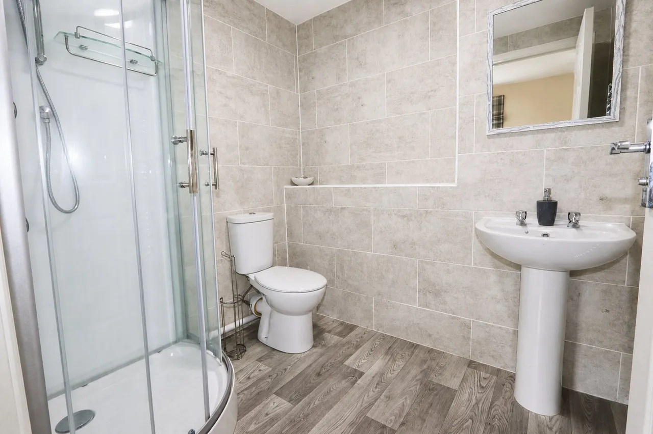 Dunnock Road, Corby, NN18, photo 9