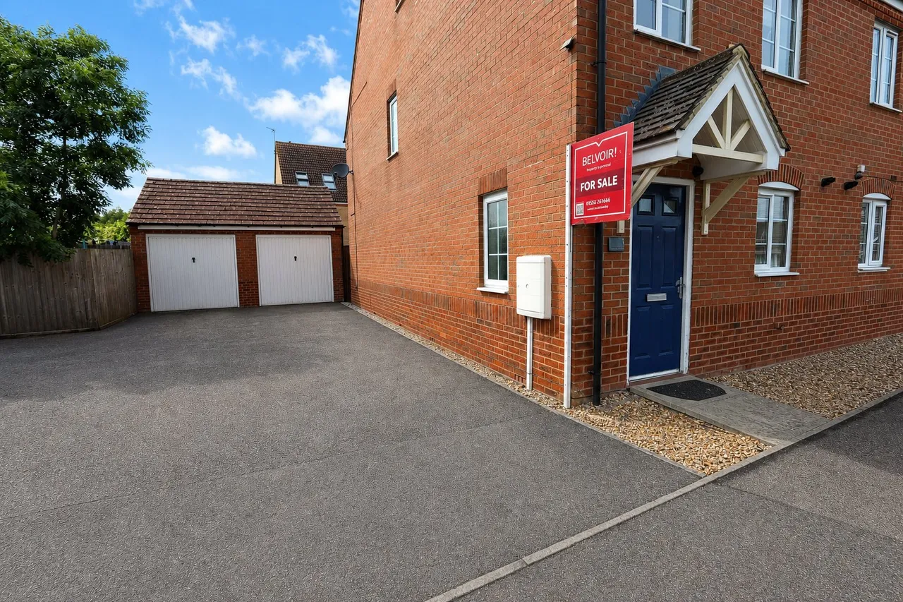 Dunnock Road, Corby, NN18, photo 2