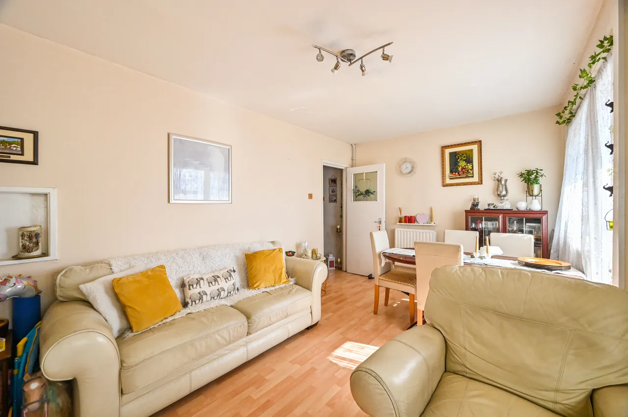 97b Hamlets Way, London, photo 10