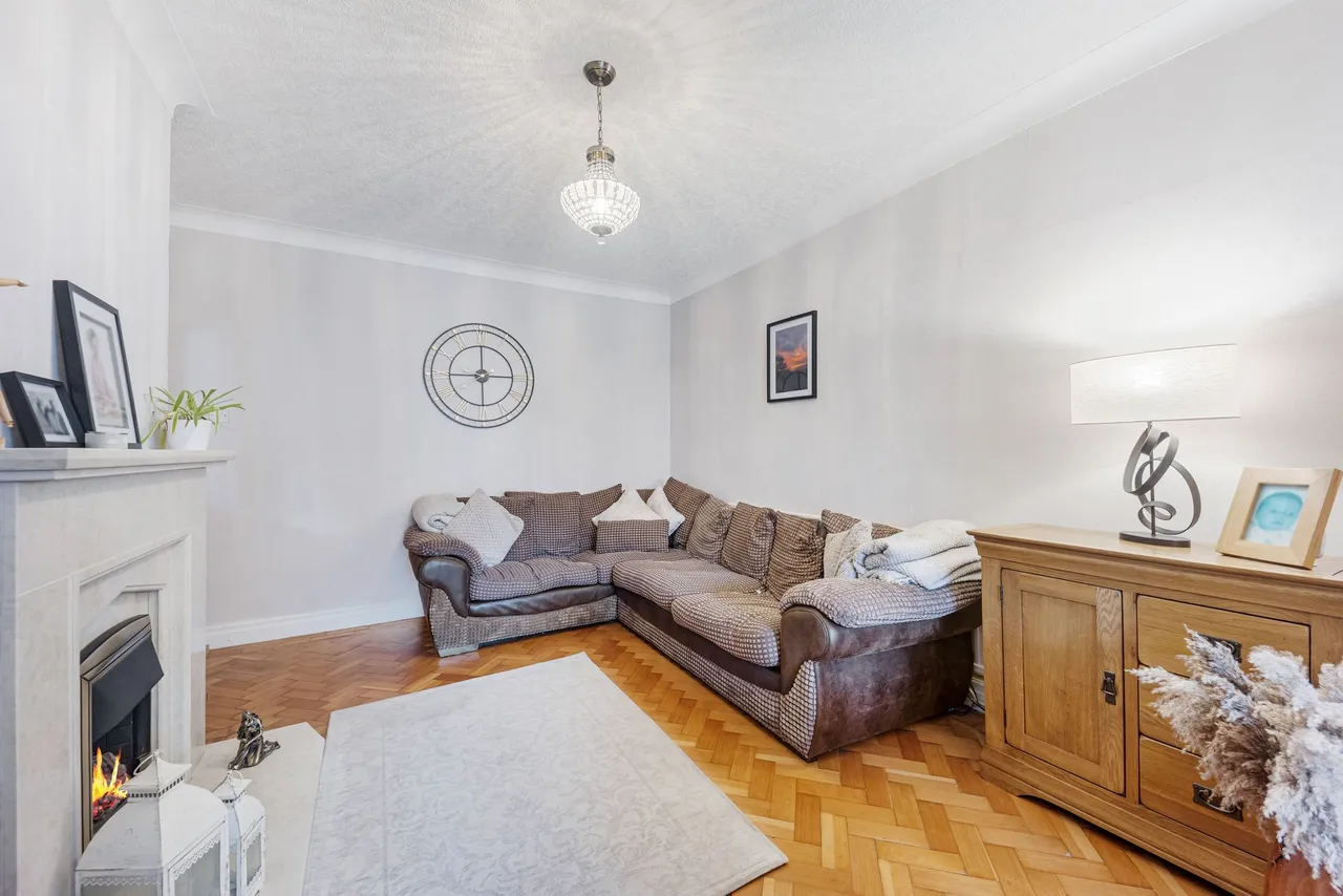 Beaconsfield Crescent, Widnes, Widnes, WA8 9HP, photo 7