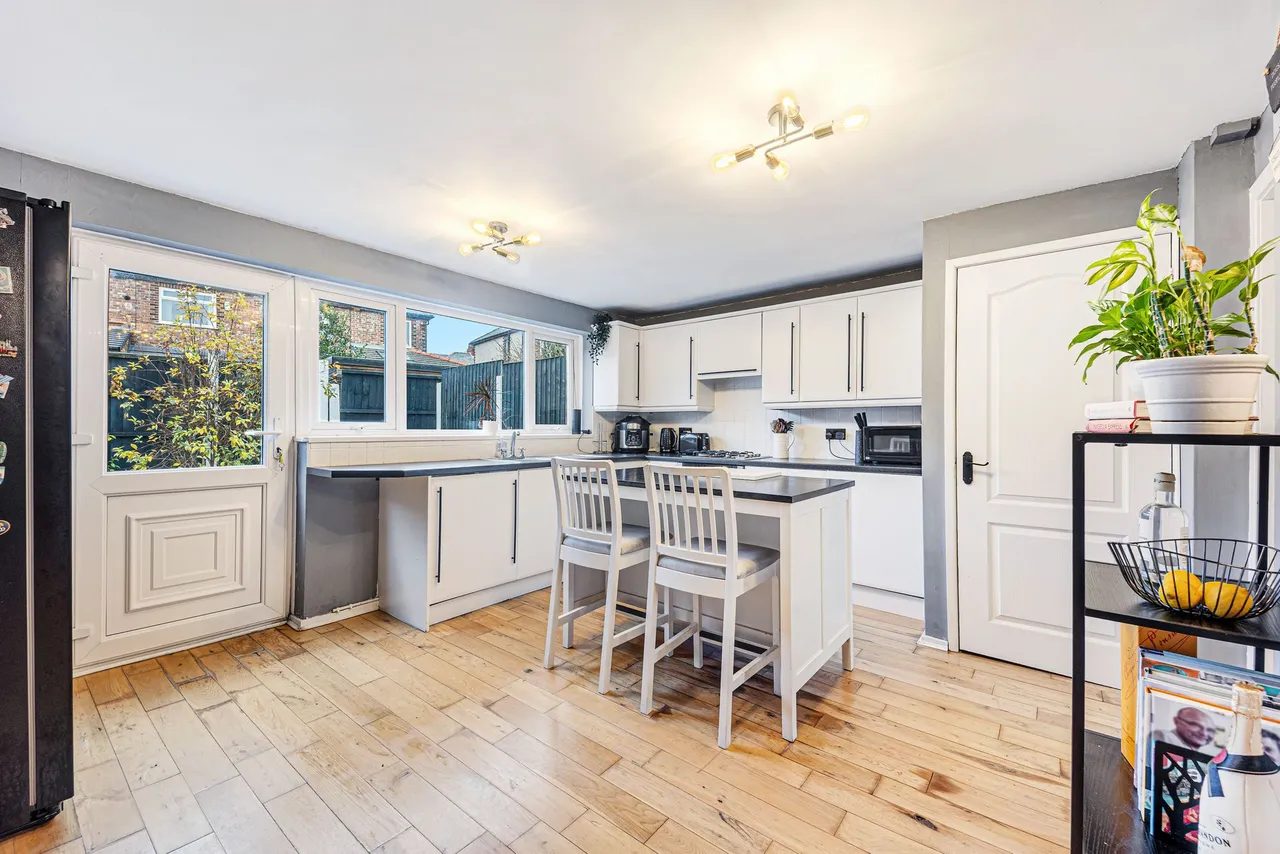 Beaconsfield Crescent, Widnes, Widnes, WA8 9HP, photo 6