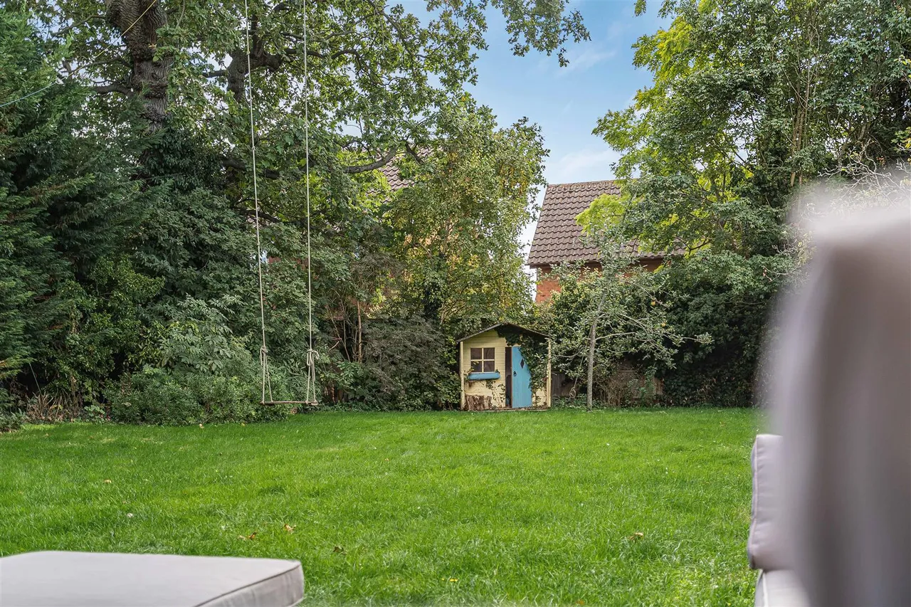 The Willows, Great Chesterford, CB10, photo 23