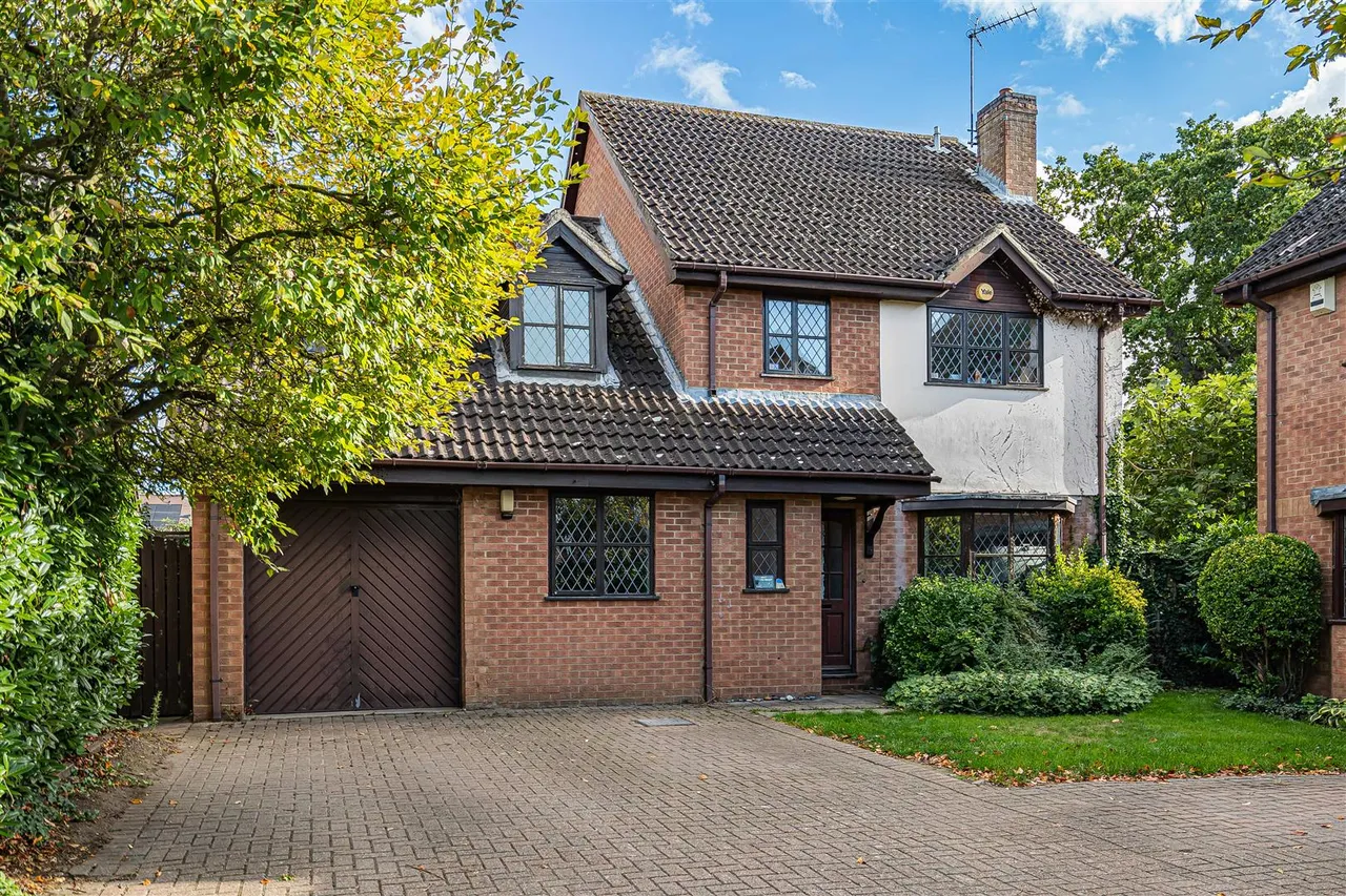The Willows, Great Chesterford, CB10, photo 21