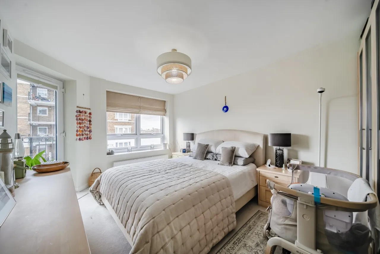 2 bed flat for sale — Princes Riverside Road, Canada Water, London, SE16