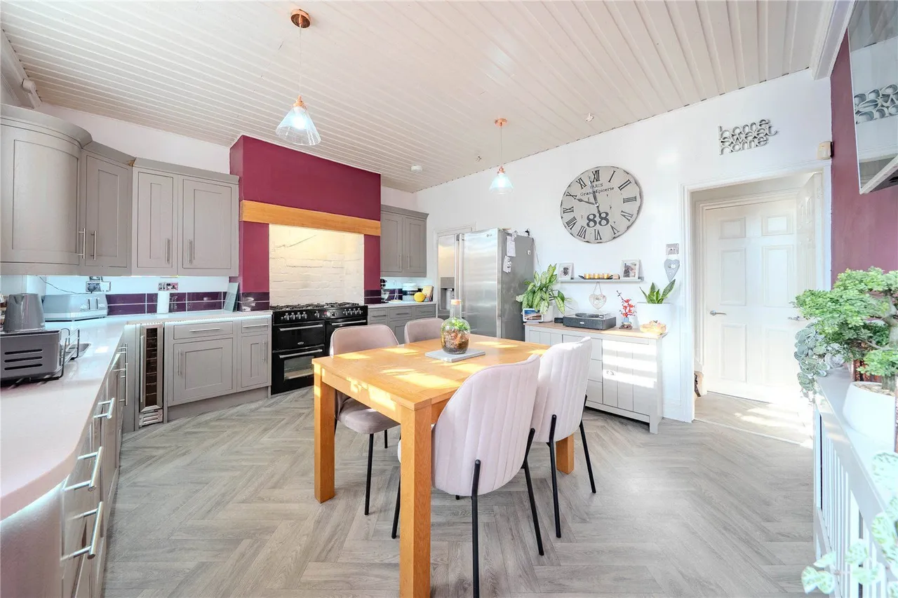 Bank Terrace, Stanningley, LS28, photo 4