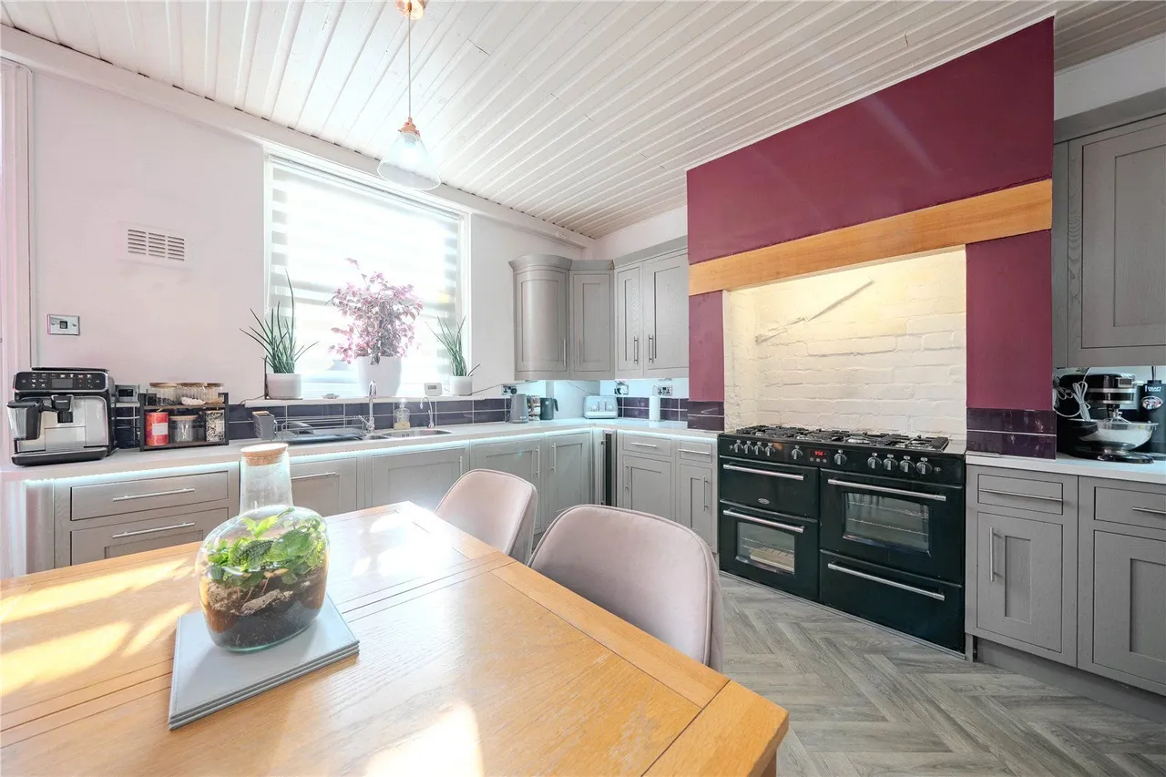 Bank Terrace, Stanningley, LS28, photo 11
