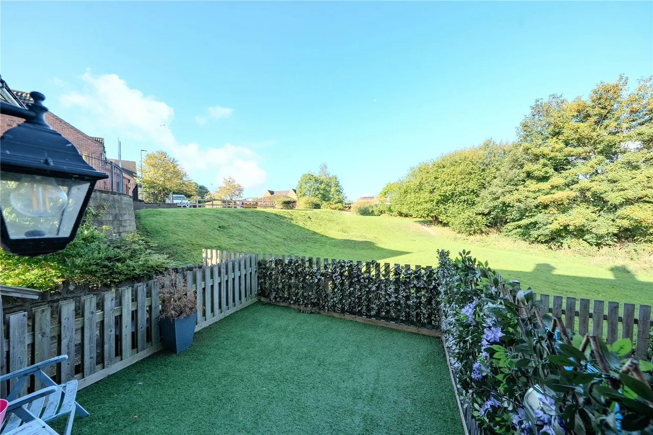 Bank Terrace, Stanningley, LS28, photo 13