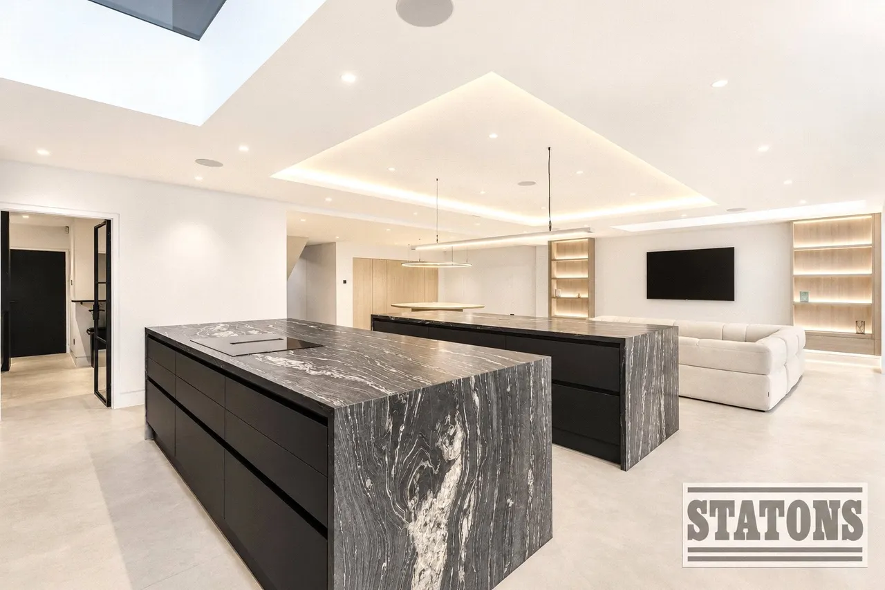 Parkgate Avenue, Hadley Wood, EN4, photo 3