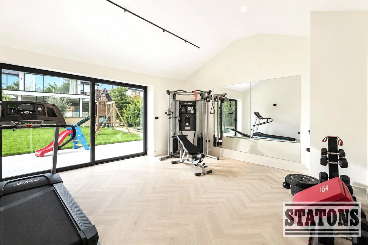 Parkgate Avenue, Hadley Wood, EN4, photo 52