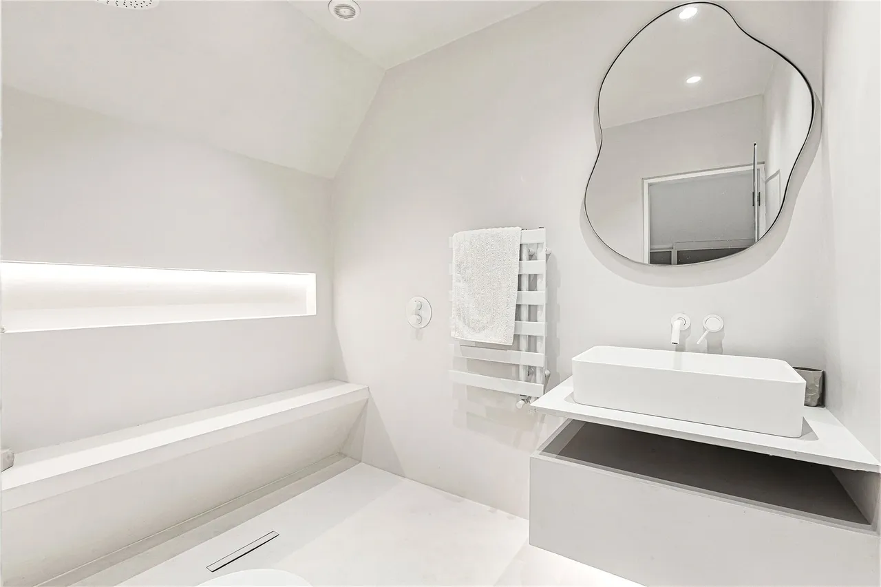 Parkgate Avenue, Hadley Wood, EN4, photo 51