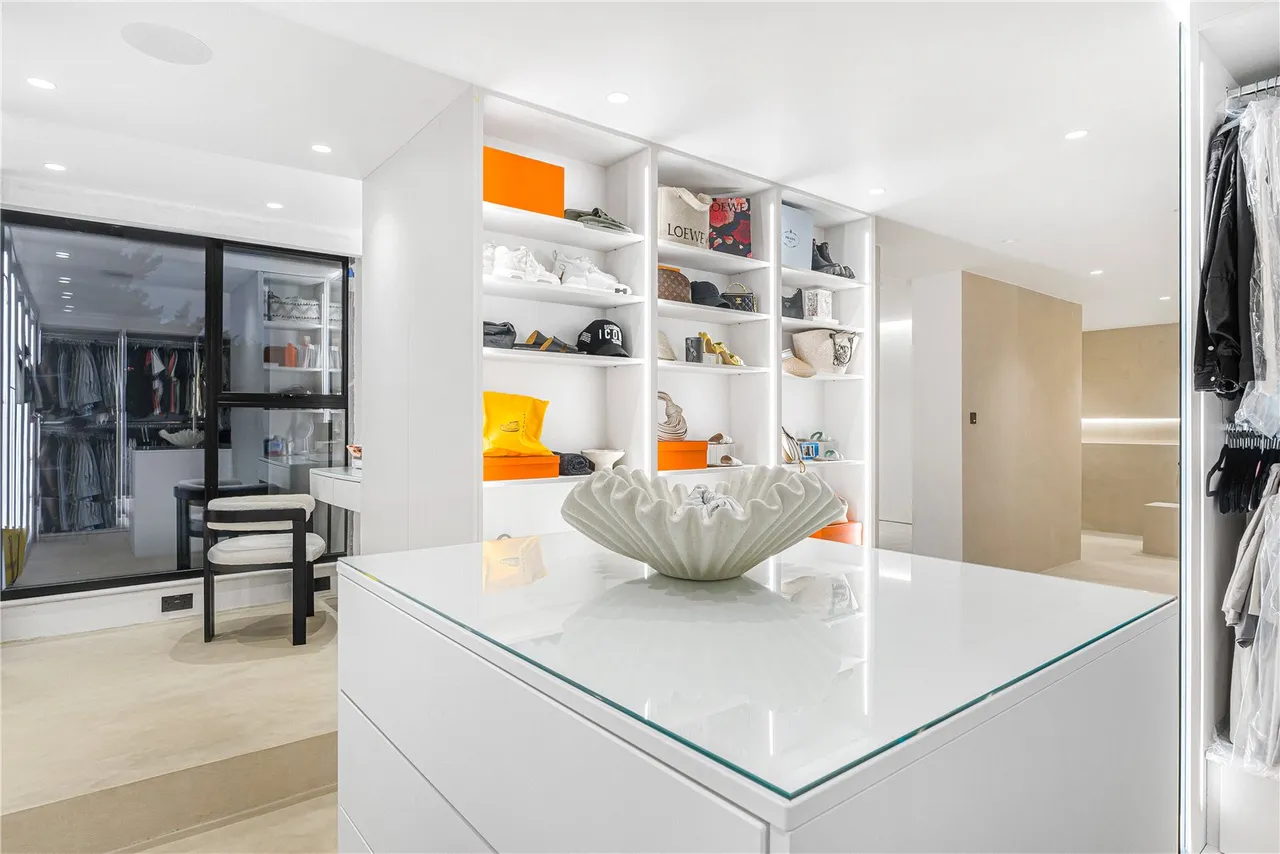 Parkgate Avenue, Hadley Wood, EN4, photo 24