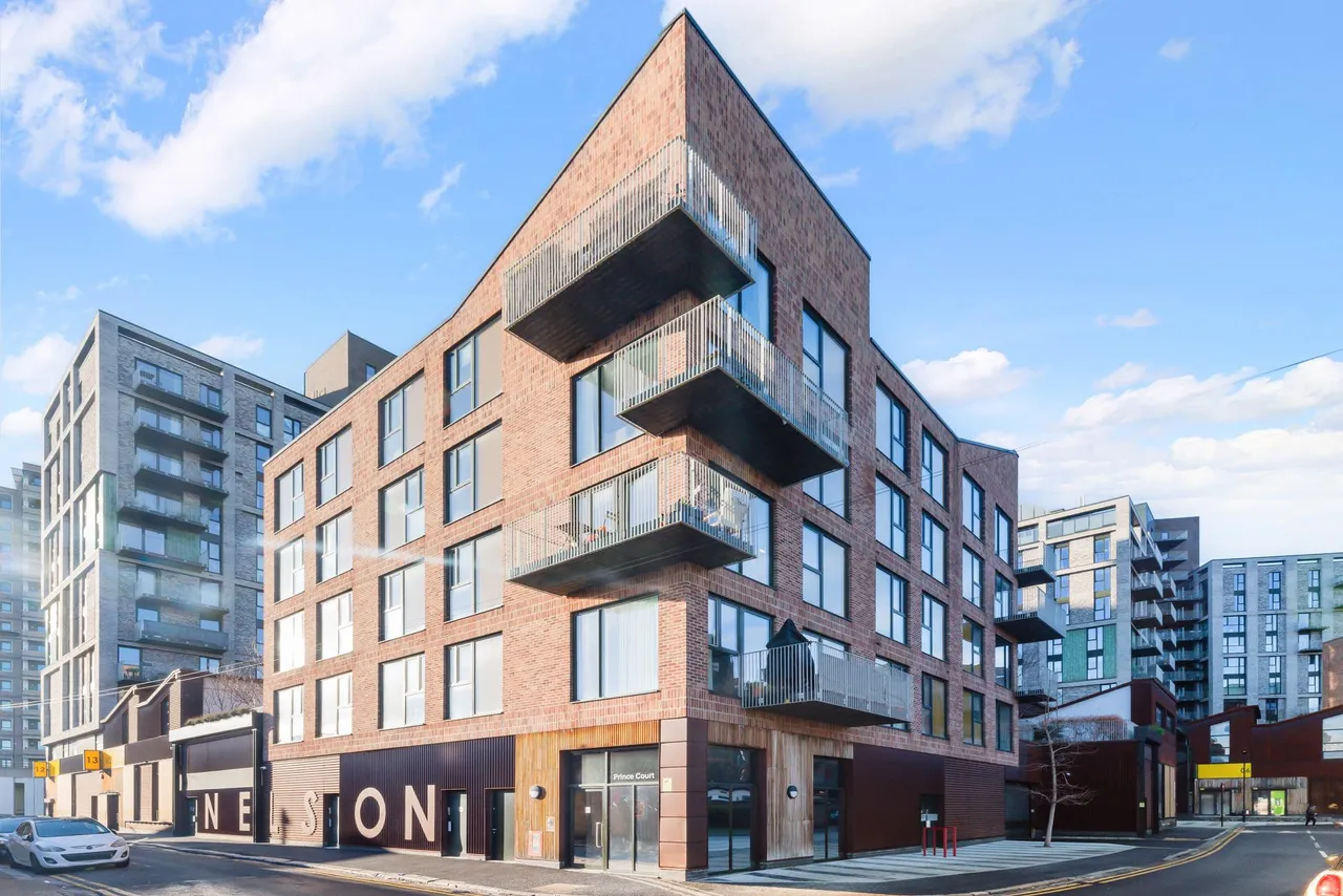 Nelson Street, London, E16, photo 4