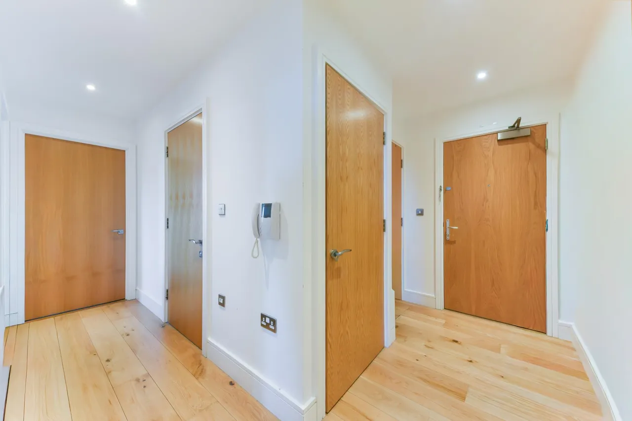 Nelson Street, London, E16, photo 12