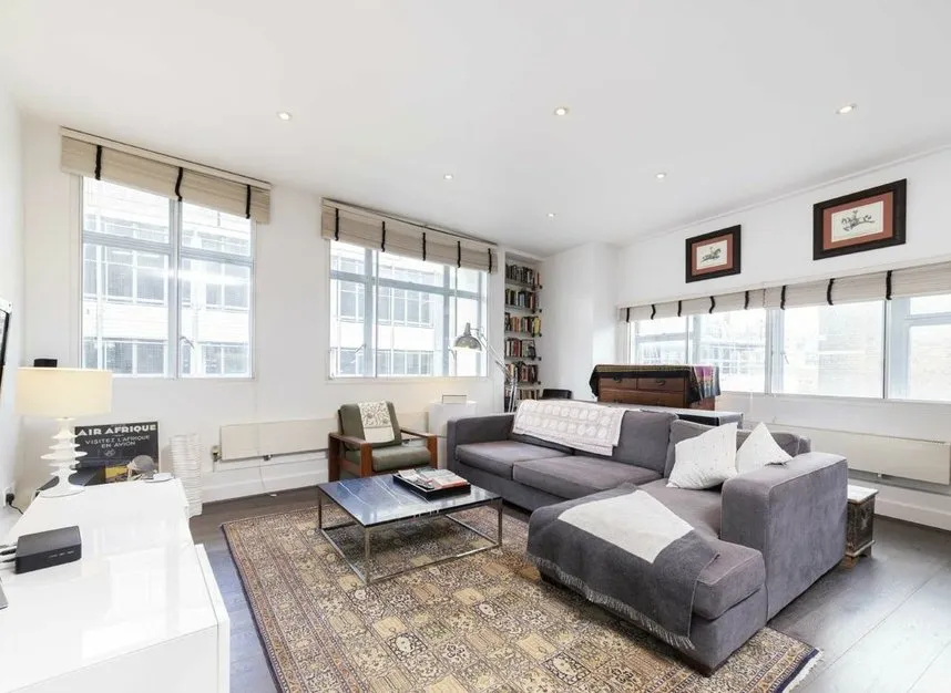 Saffron Hill, Clerkenwell, EC1N, photo 2