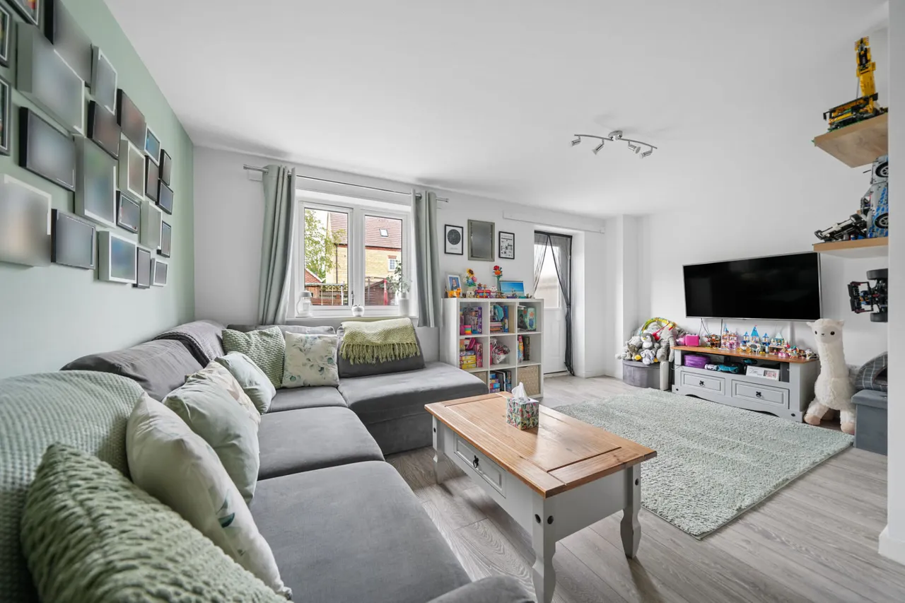 3 bed house for sale, Redcar Road, Bicester, OX26