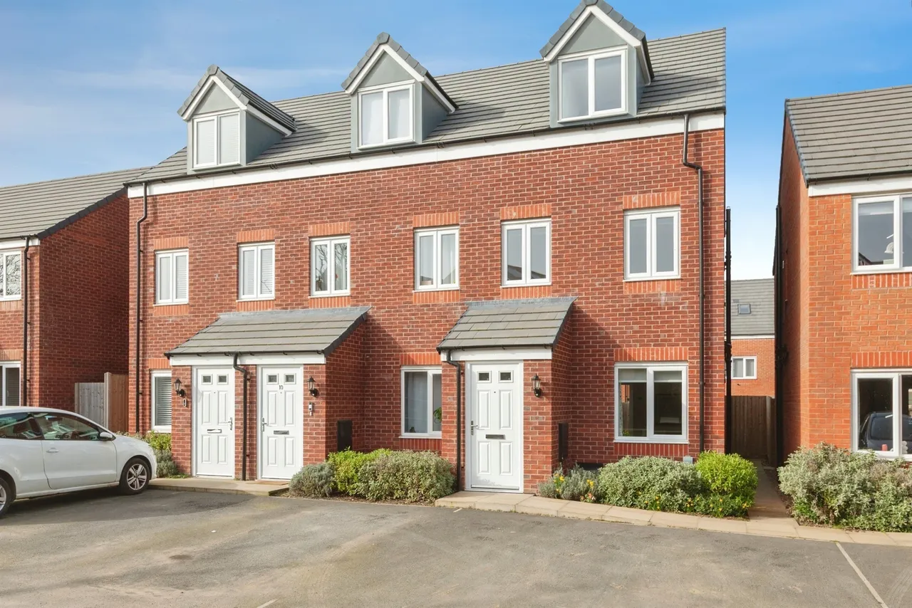 3 bed house for sale — Deacon Close, Fleckney, Leicester