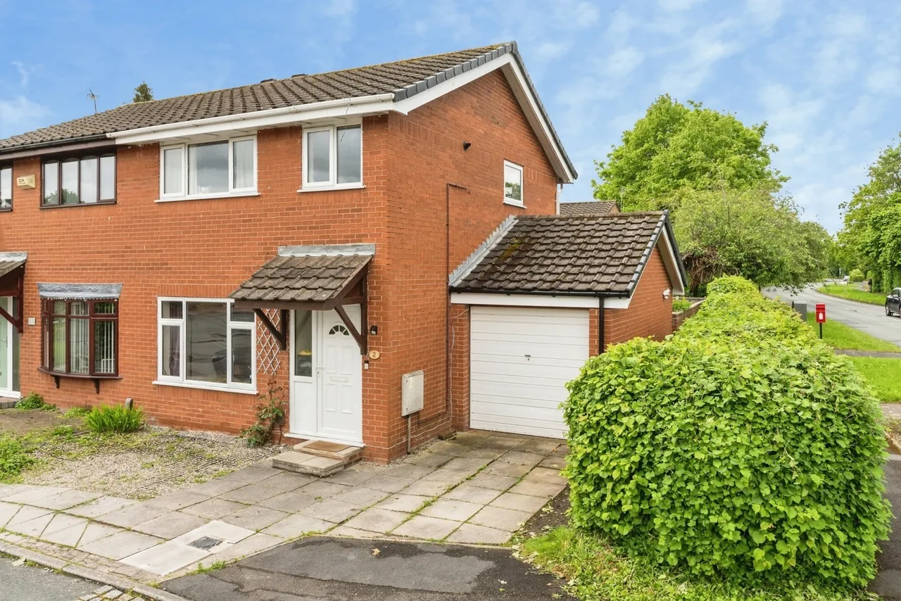 3 bed house for sale — Marlow Close, Birchwood, Warrington, Cheshire, WA3