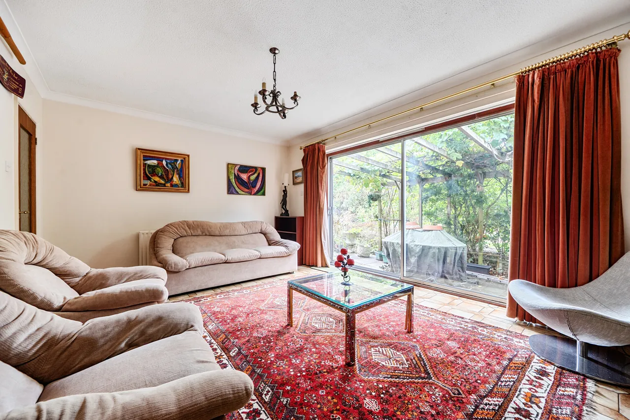 St. Huberts Close, Gerrards Cross, SL9, photo 5