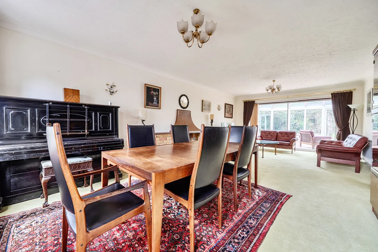 St. Huberts Close, Gerrards Cross, SL9, photo 13
