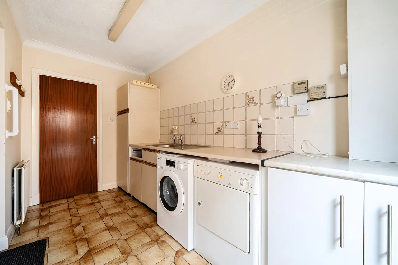 St. Huberts Close, Gerrards Cross, SL9, photo 7