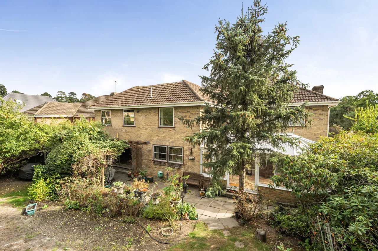 St. Huberts Close, Gerrards Cross, SL9, photo 23