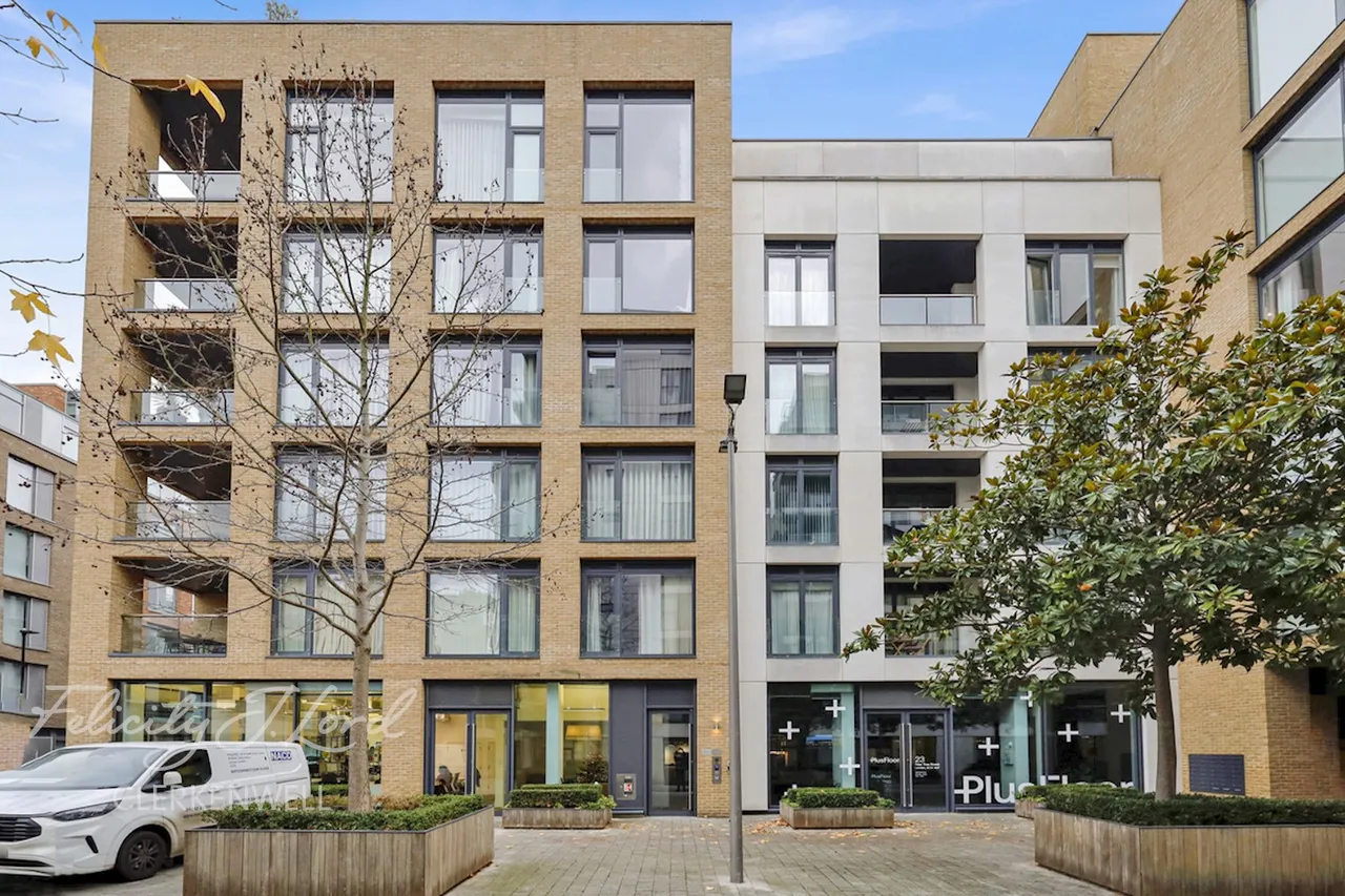 Pear Tree Street, London, photo 20