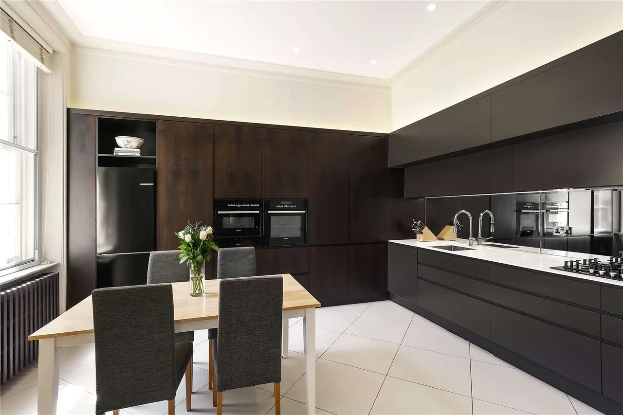 4 bed house for sale — Ebury Street, London, SW1W 0LH