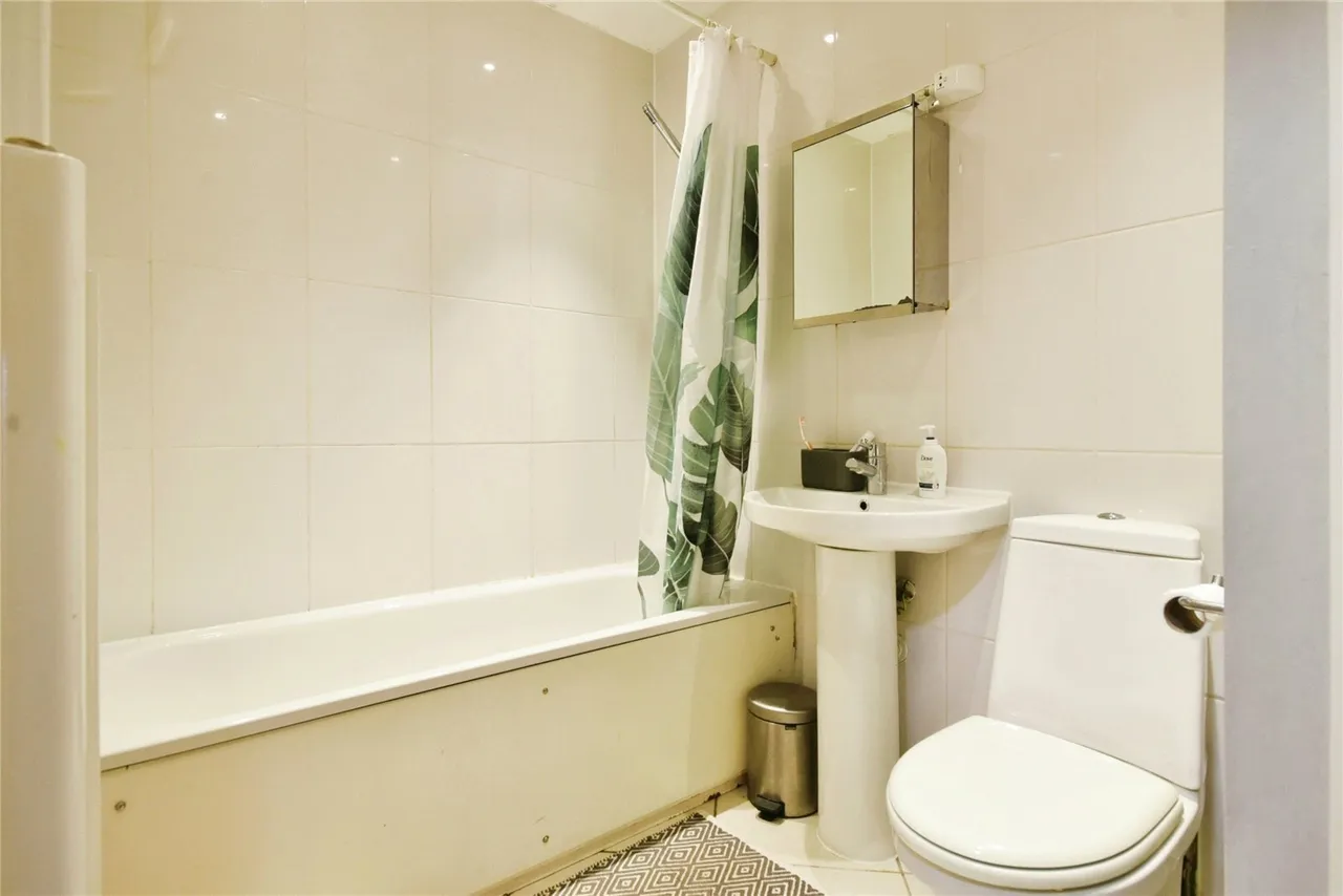 Manchester Road, Chorlton, Manchester, M16, photo 13