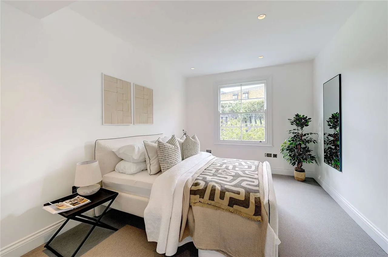 Warwick Gardens, London, W14, photo 8