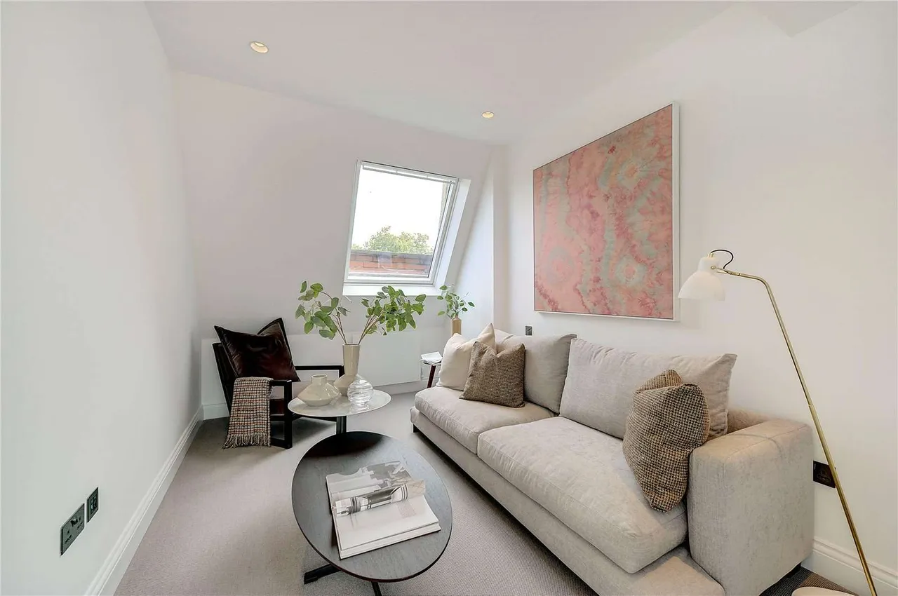 Warwick Gardens, London, W14, photo 21