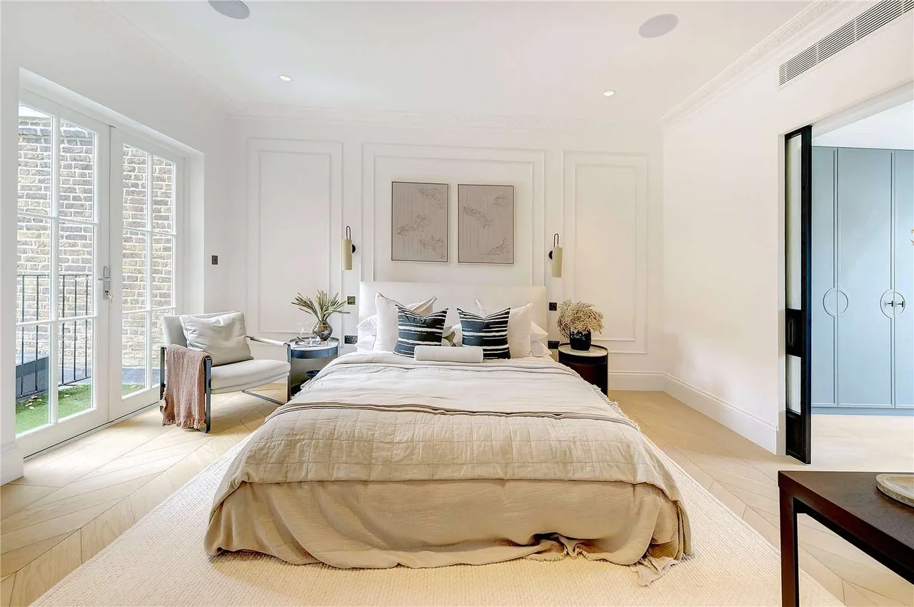 Warwick Gardens, London, W14, photo 4