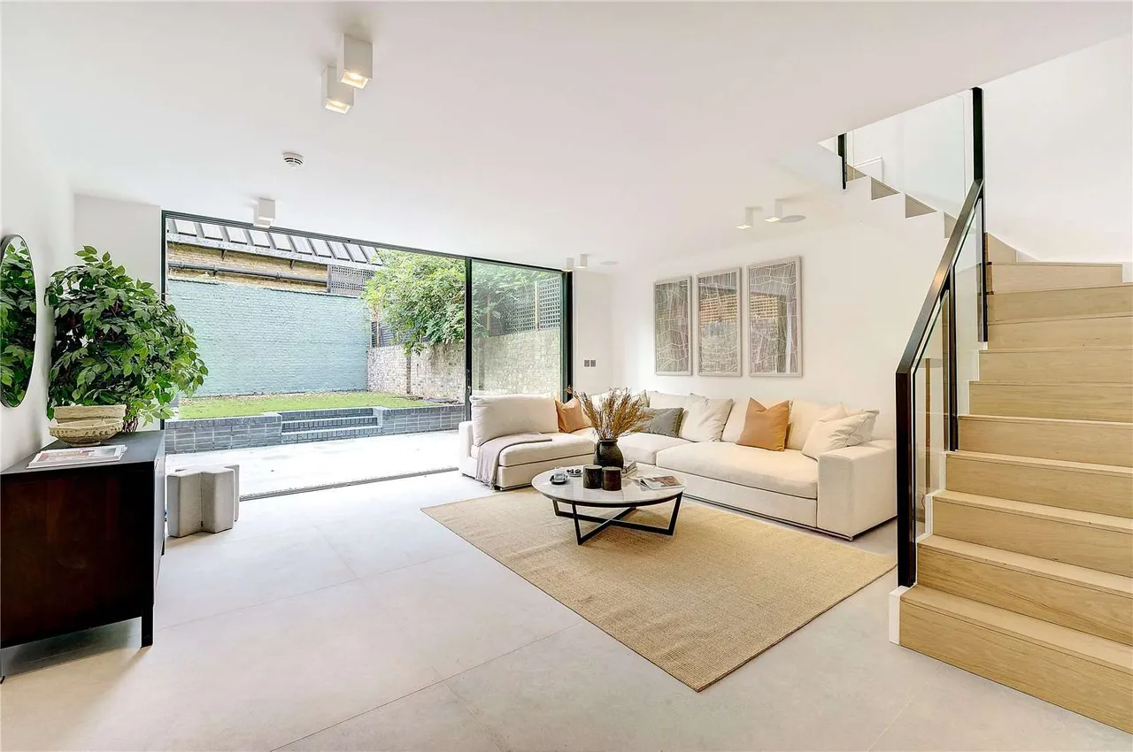 Warwick Gardens, London, W14, photo 2