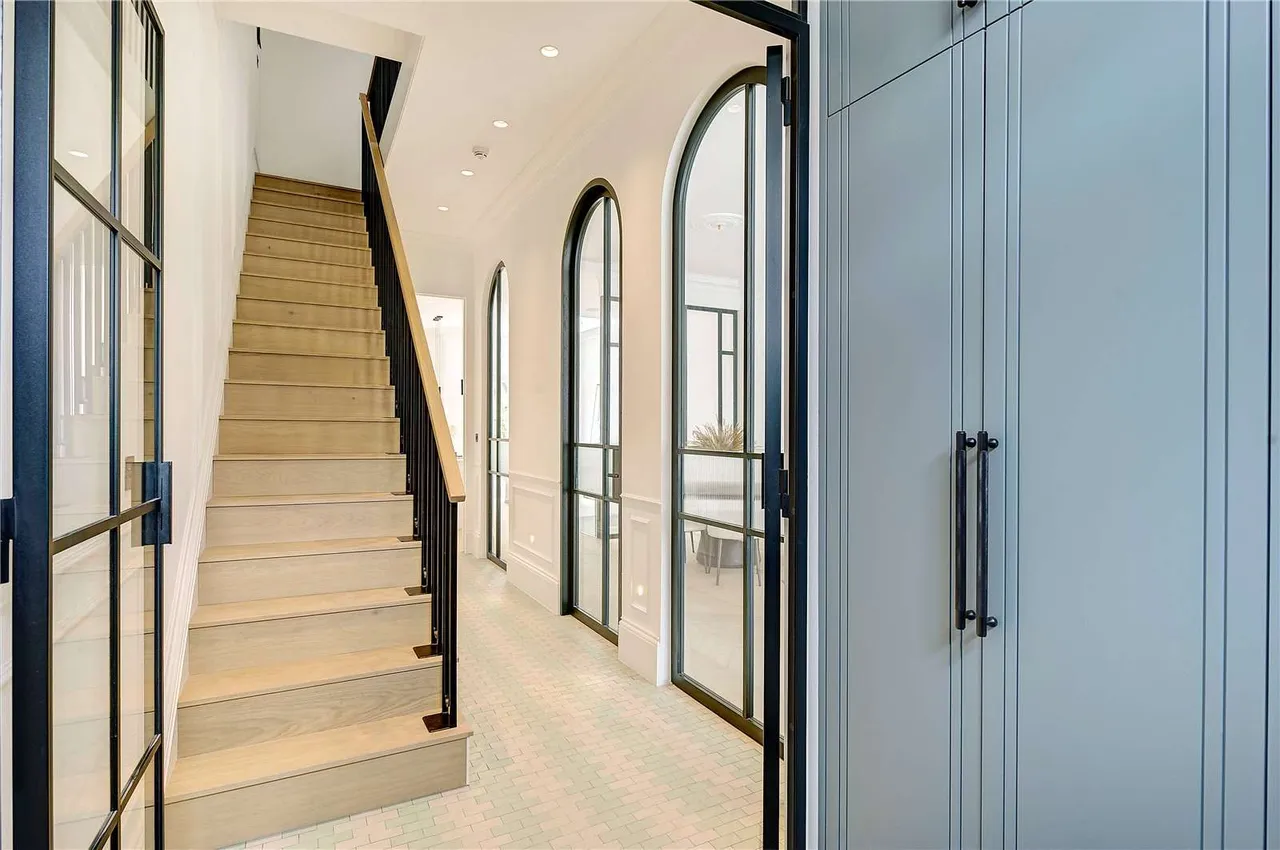 Warwick Gardens, London, W14, photo 18