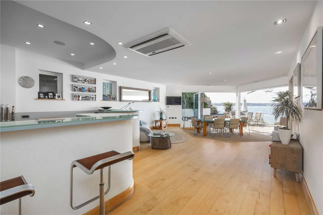 Elms Avenue, Poole, Dorset, BH14 8EF, photo 9
