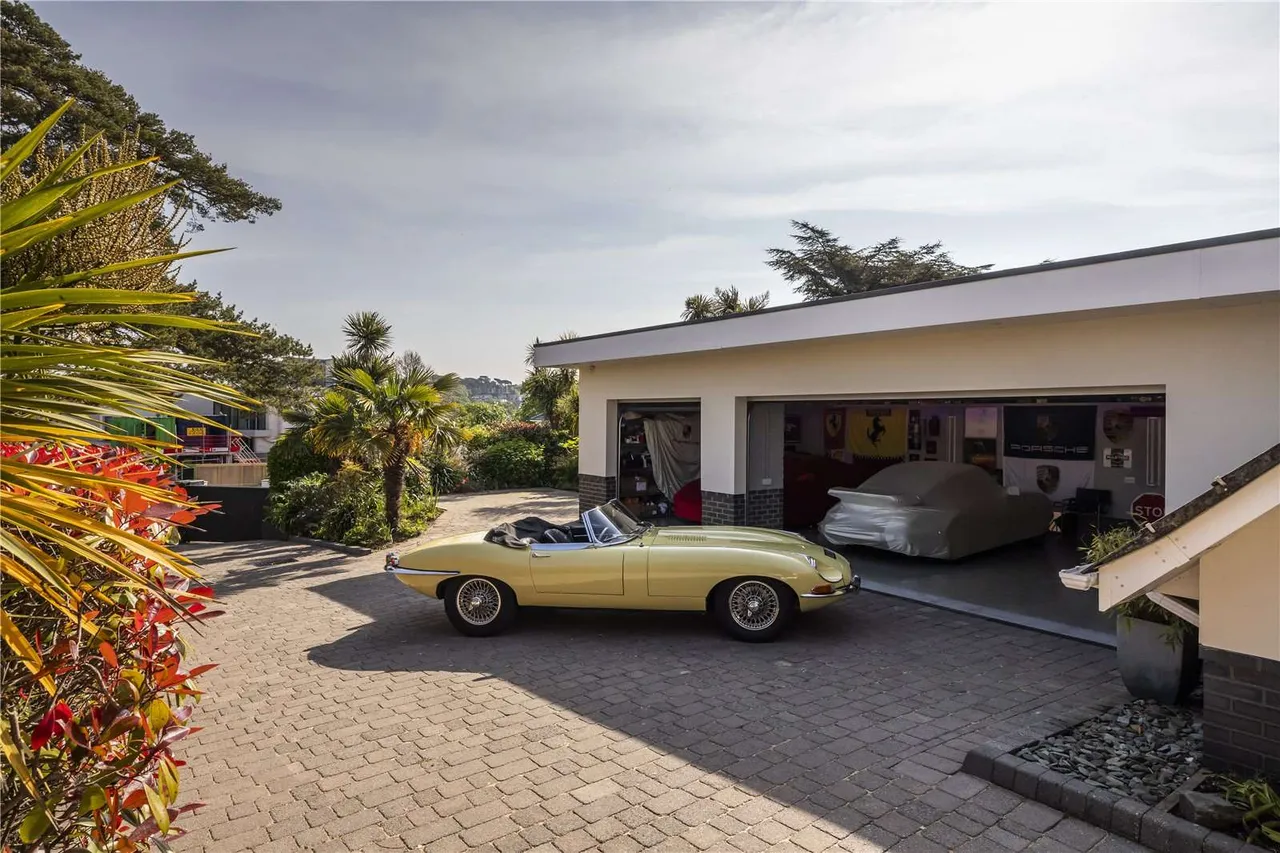 Elms Avenue, Poole, Dorset, BH14 8EF, photo 5