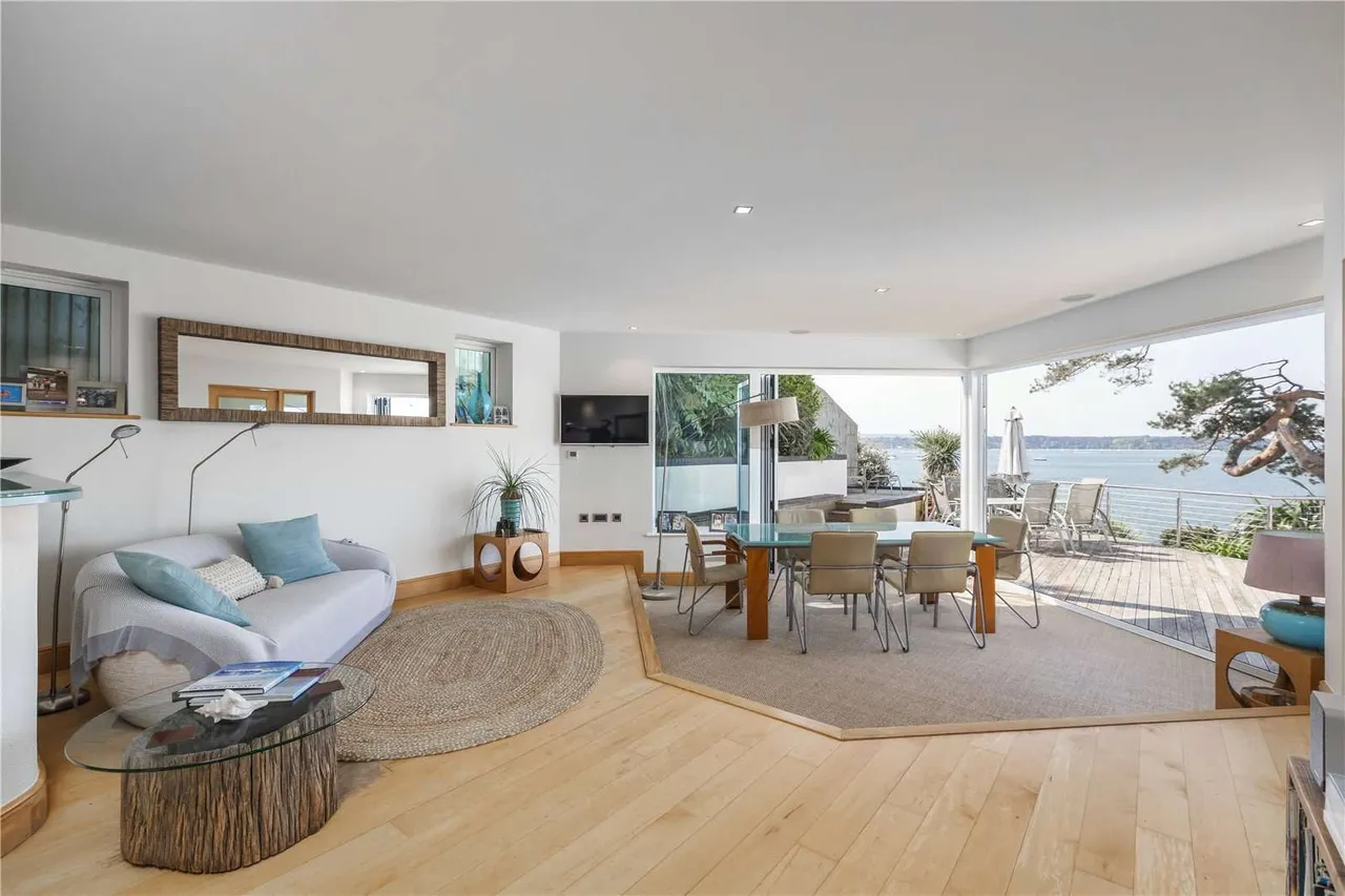 Elms Avenue, Poole, Dorset, BH14 8EF, photo 8