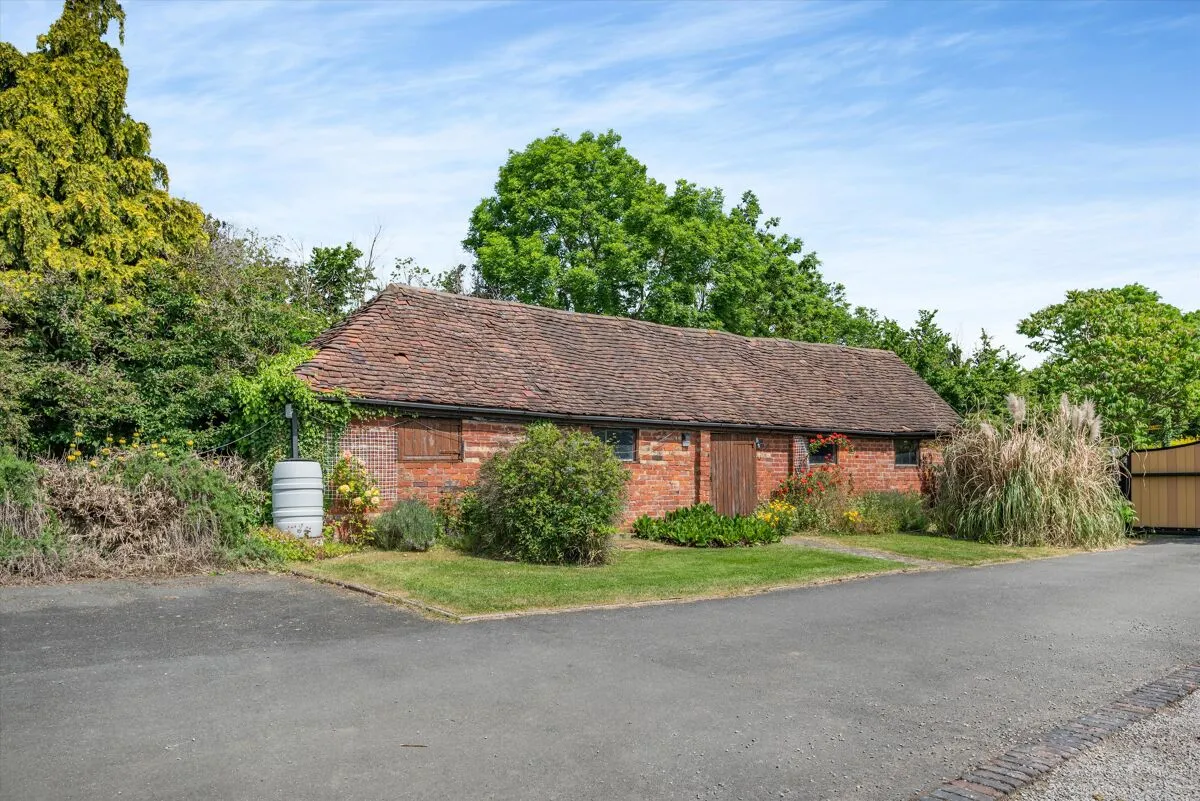 Tewkesbury Road, The Leigh, GL19, photo 3