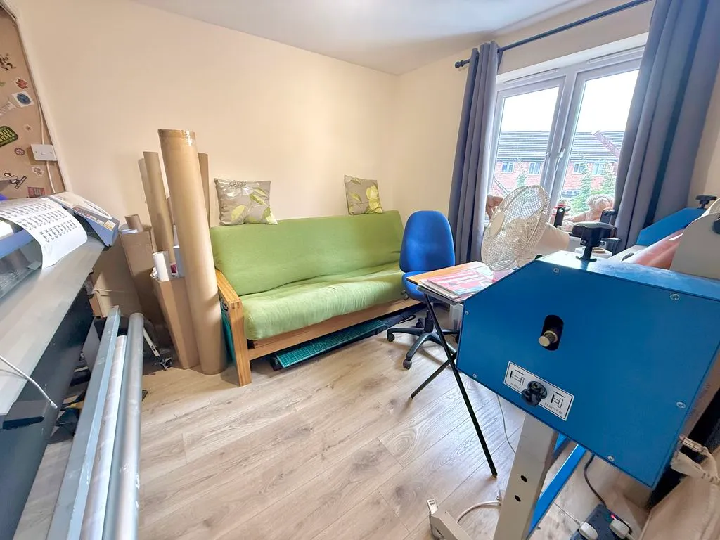 Lake View, Houghton Regis LU5 5GJ, photo 12