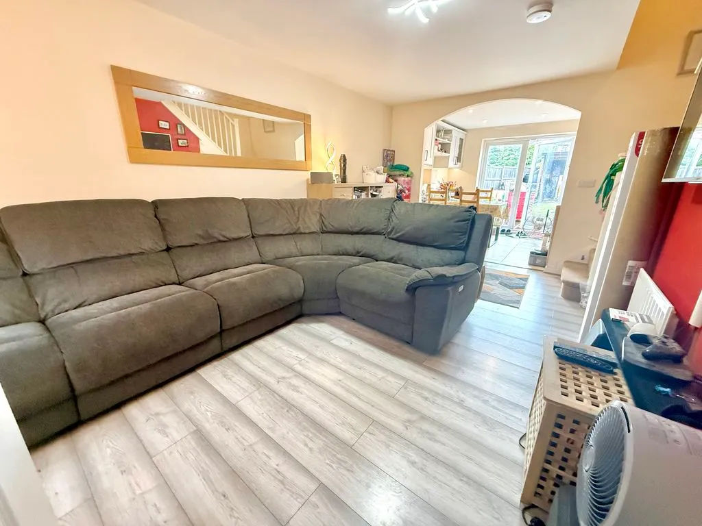 Lake View, Houghton Regis LU5 5GJ, photo 4