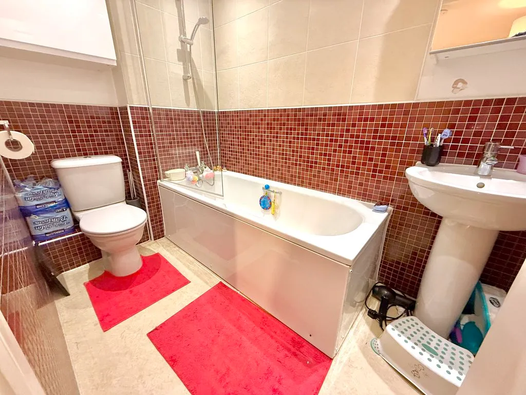 Lake View, Houghton Regis LU5 5GJ, photo 13
