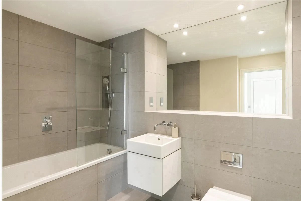 Broomhouse Lane, London, SW6, photo 6