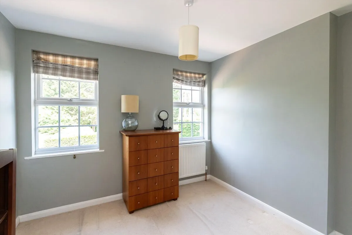 Pine Walk, Cobham, KT11, photo 19
