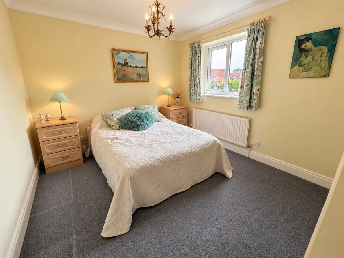 Mandalay Drive, Norton, GL2, photo 13