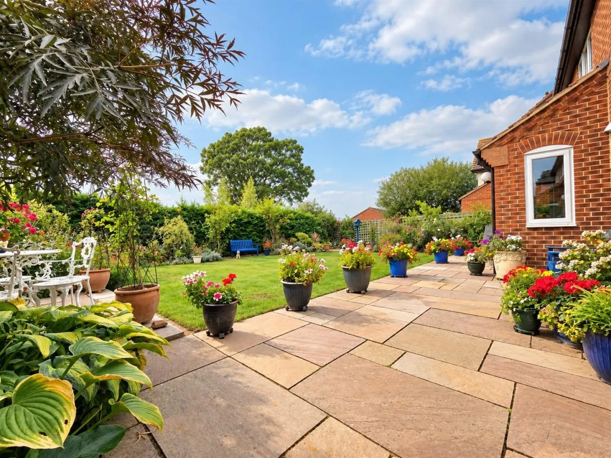 Mandalay Drive, Norton, GL2, photo 18