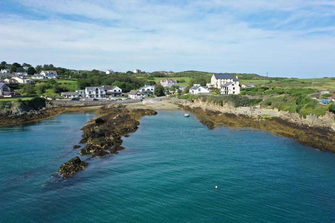 Parys Uchaf, Bull Bay, LL68, photo 16