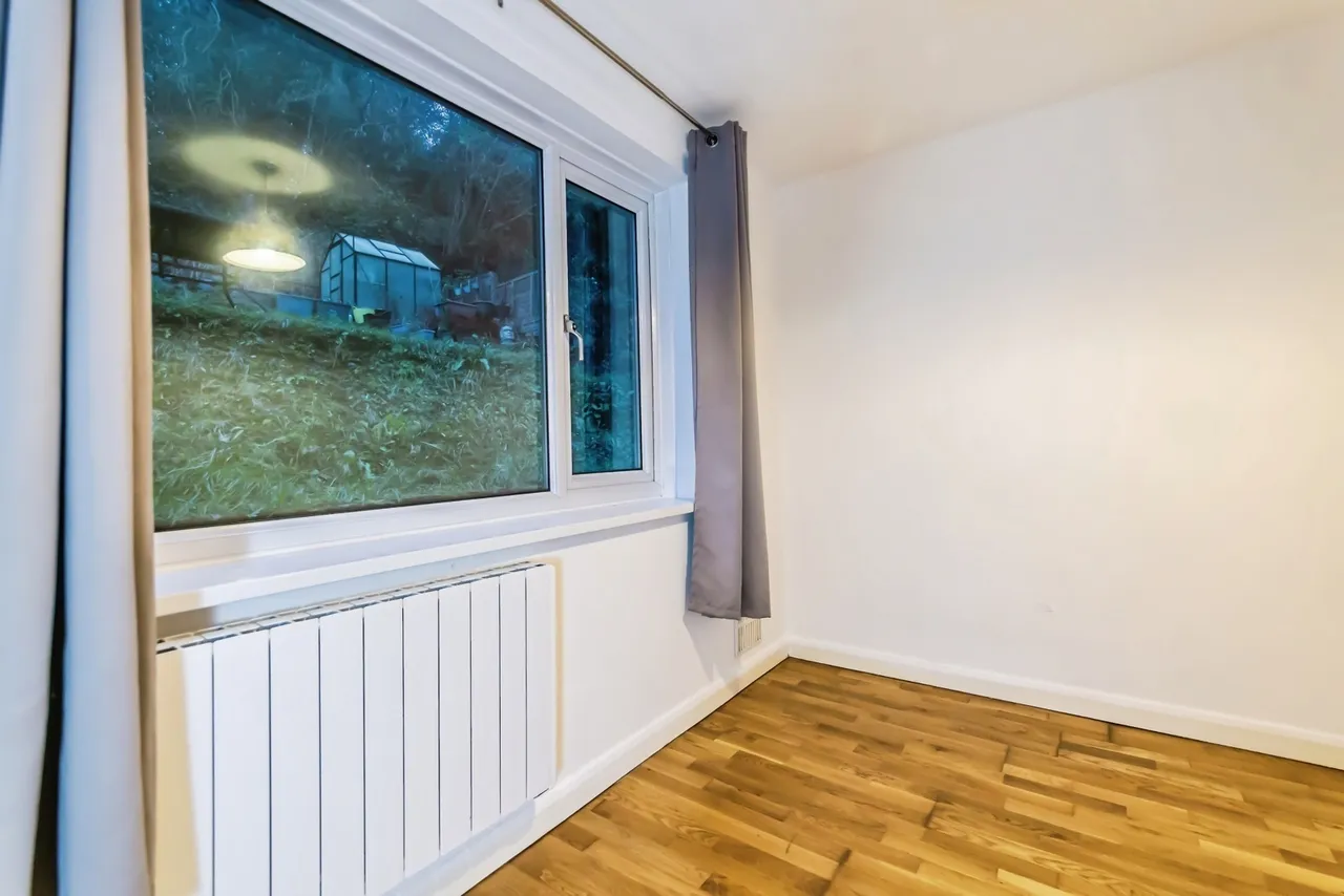 Rogers Close, Coulsdon, CR5, photo 8