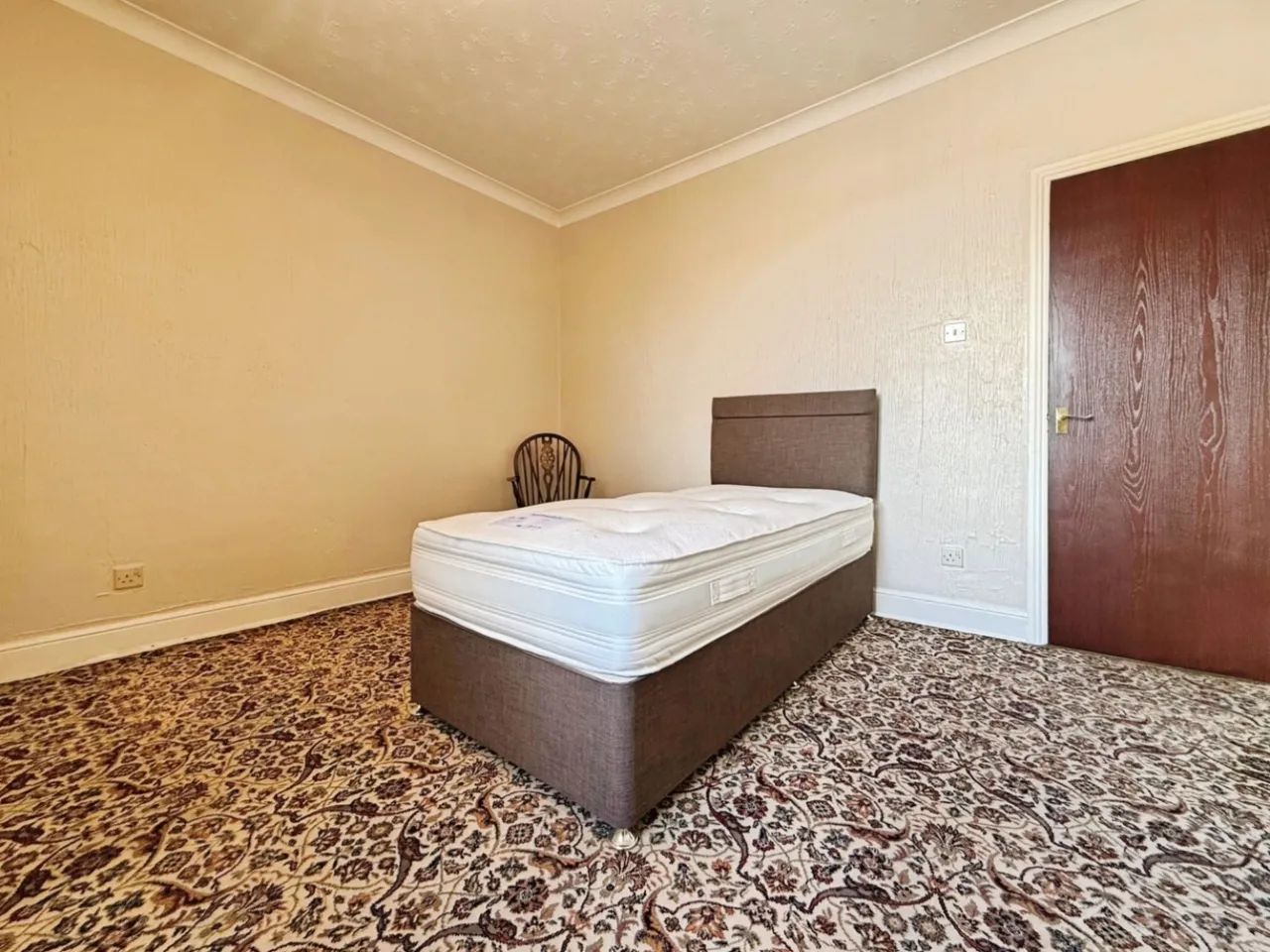 Kay Street, Hoyland, S74, photo 13