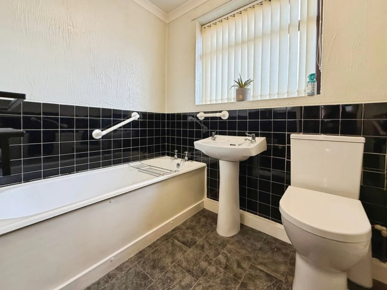 Kay Street, Hoyland, S74, photo 8