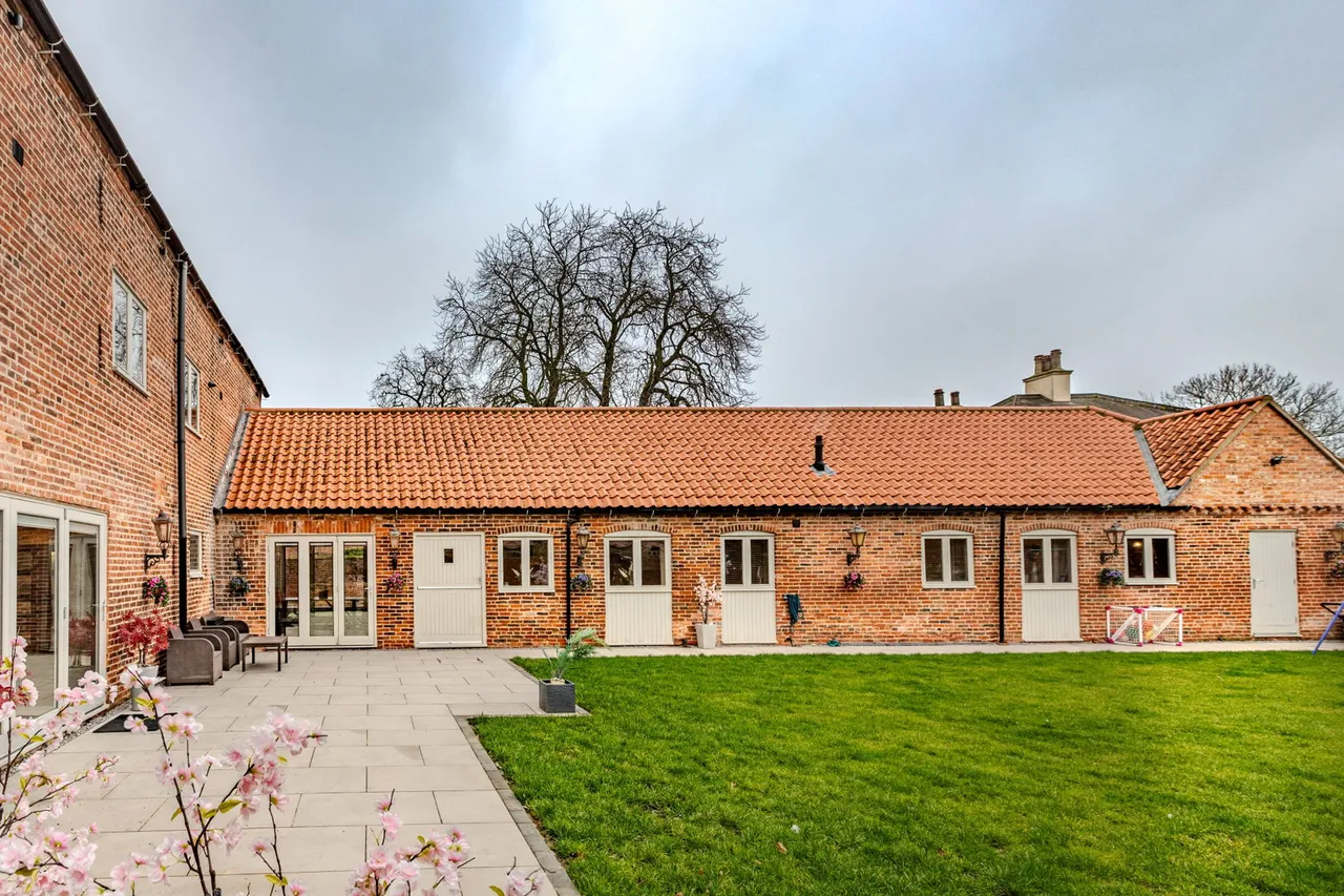 North Road, Torworth, DN22, photo 14
