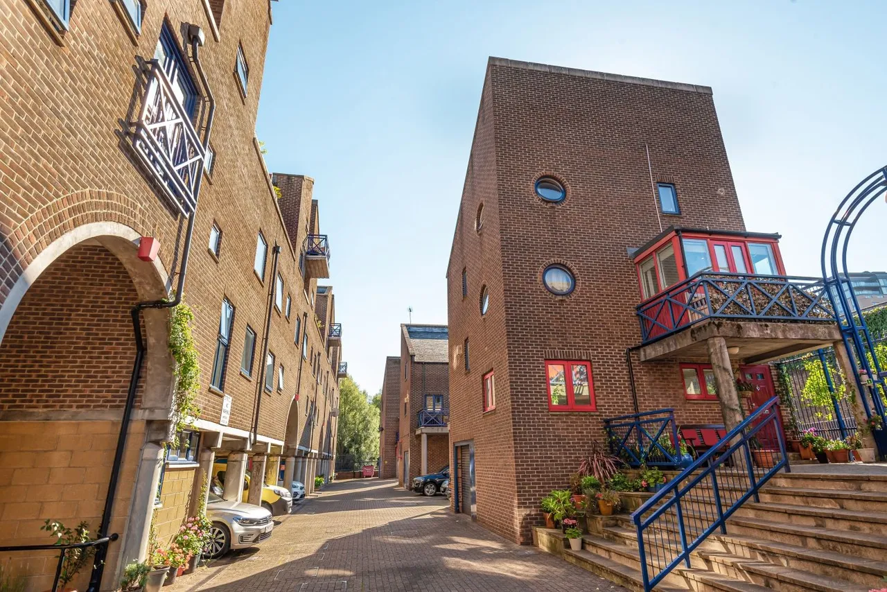 Maynards Quay, London, E1W, photo 4